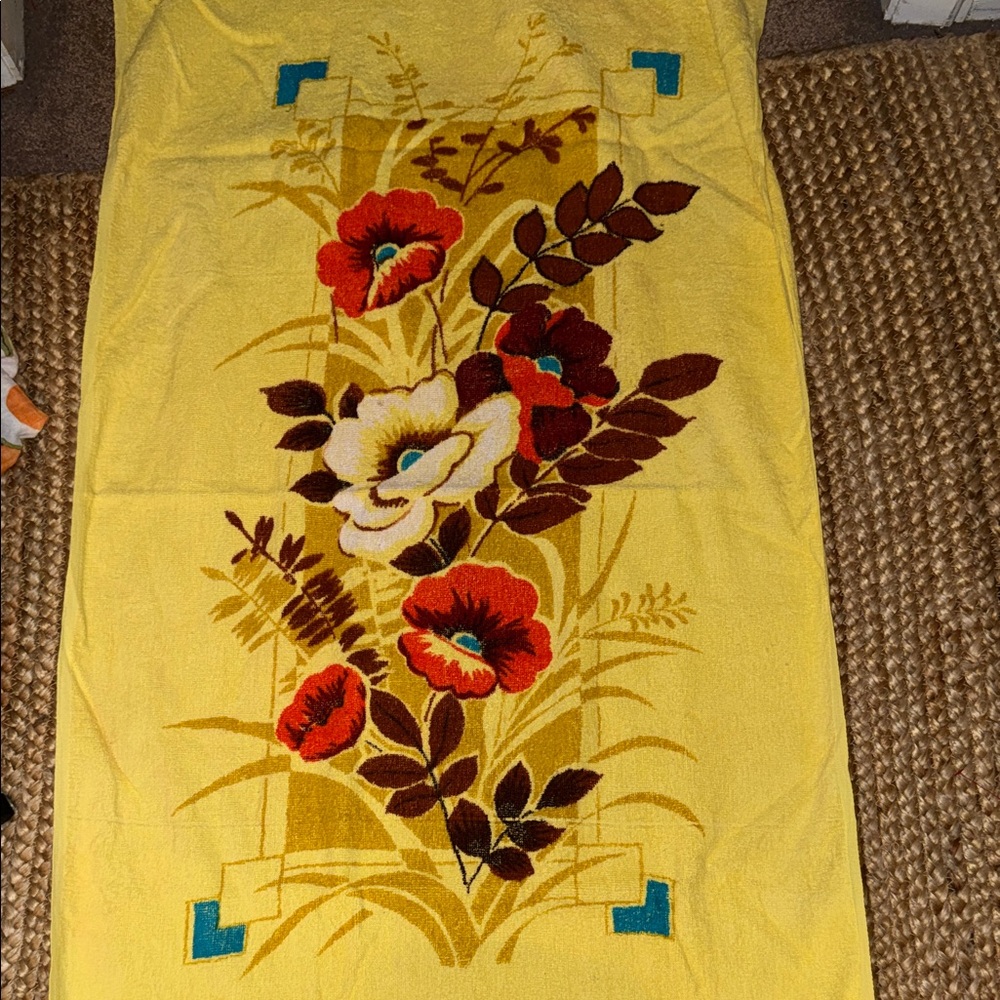Vintage‎ floral bath towel - Picture 2 of 7